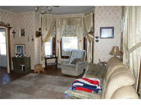 205 Second Ave, Woonsocket, RI 02895 photo 2