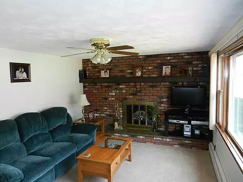19 Rustic Way, Scituate, RI 02831 photo 3