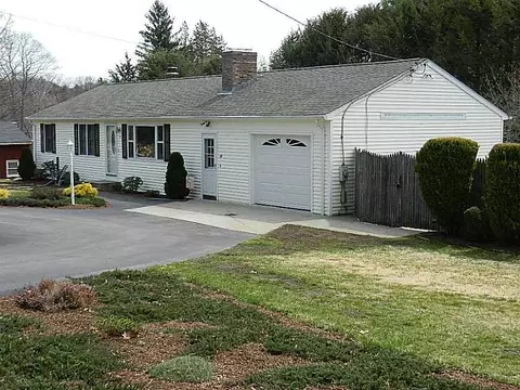 19 Rustic Way, Scituate, RI 02831 photo 2