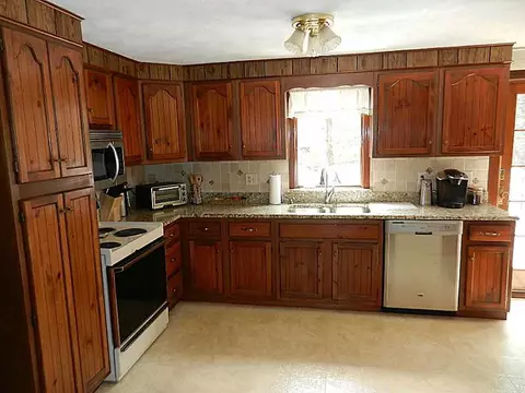 19 Rustic Way, Scituate, RI 02831 photo 4