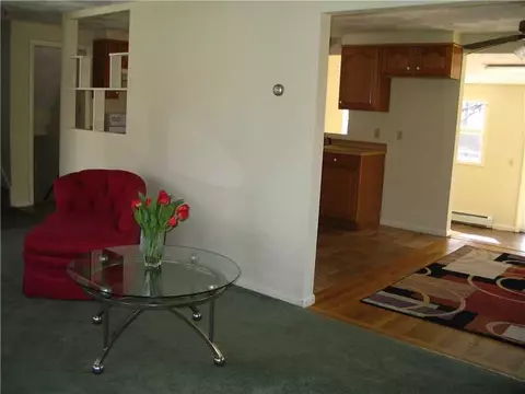 28 Cushing Rd, Warwick, RI 02888 photo 5