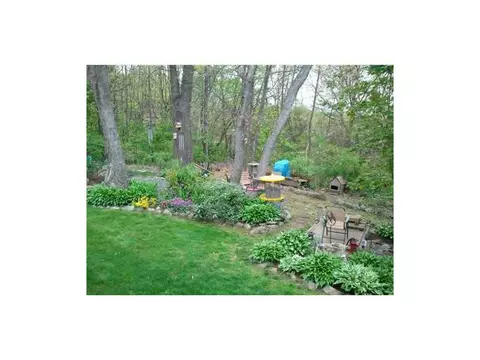 137 All Saints St, Woonsocket, RI 02895 photo 17