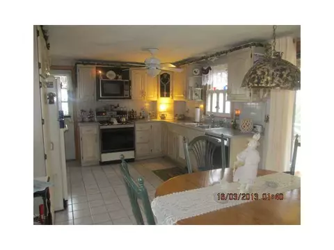 23 Packard Ave, Warwick, RI 02886 photo 4