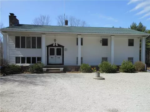 134 E Killingly Rd, Foster, RI 02825 photo 1