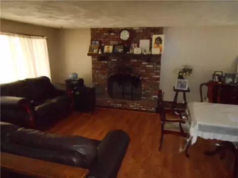 134 E Killingly Rd, Foster, RI 02825 photo 4