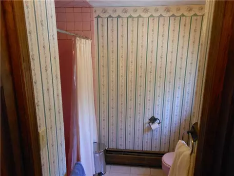 134 E Killingly Rd, Foster, RI 02825 photo 9
