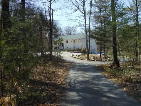 134 E Killingly Rd, Foster, RI 02825 photo 18