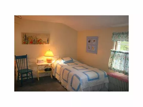 25 Boiling Spring Ave, Westerly, RI 02891 photo 20