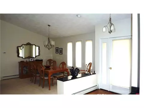25 Fox Ridge Dr, Cranston, RI 02921 photo 7