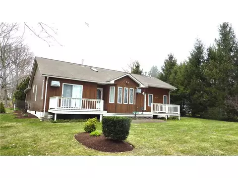 25 Fox Ridge Dr, Cranston, RI 02921 photo 17