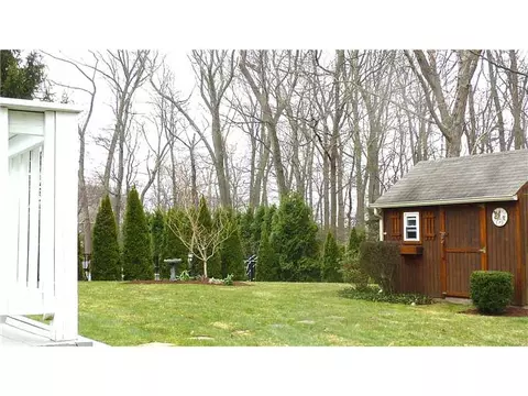 25 Fox Ridge Dr, Cranston, RI 02921 photo 14