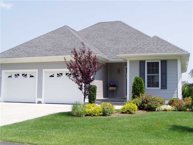 2 Stephanie Dr, Coventry, RI 02816 photo 1