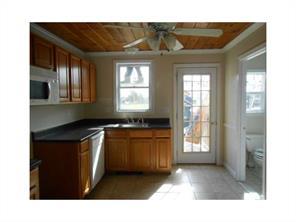 43 Ronian St, Woonsocket, RI 02895 photo 2