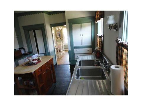 334 Coe St, Woonsocket, RI 02895 photo 12