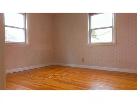 54 Claypool Dr, Warwick, RI 02886 photo 6