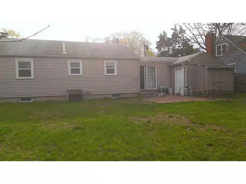 54 Claypool Dr, Warwick, RI 02886 photo 8