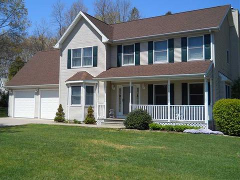 2 Lima Dr, Westerly, RI 02891 photo 1