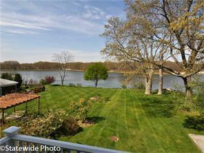 1078 Buttonwoods Rd, Warwick, RI 02886 photo 3