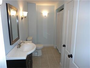 460 Park Ave, Woonsocket, RI 02895 photo 9