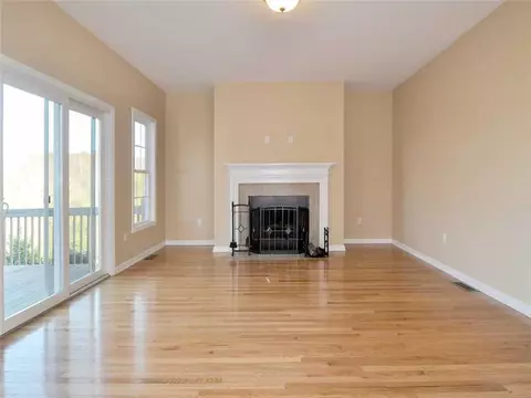 14 Coastwind Dr, Westerly, RI 02891 photo 5