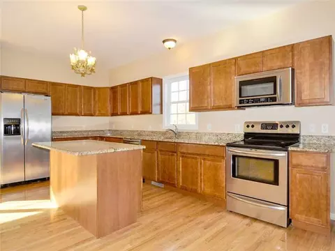 14 Coastwind Dr, Westerly, RI 02891 photo 2