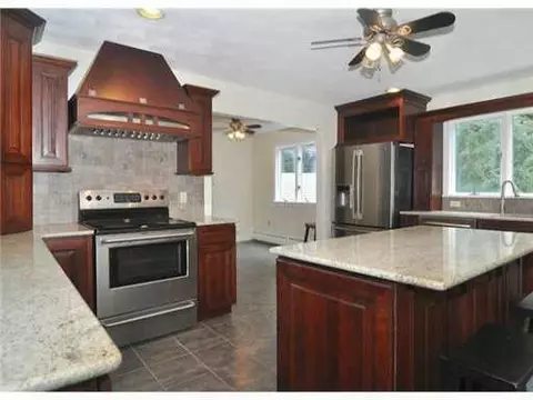 34 Woodbine Ln, Exeter, RI 02822 photo 11