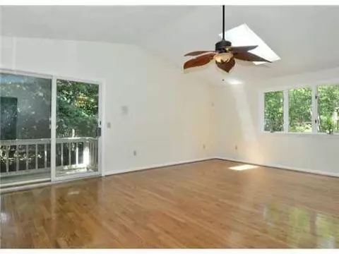34 Woodbine Ln, Exeter, RI 02822 photo 2