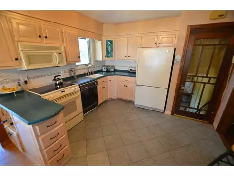 7 Jovere Dr, Westerly, RI 02891 photo 5