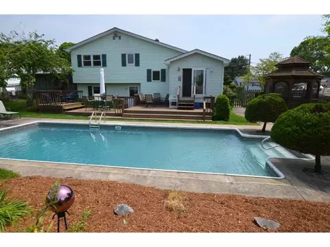 7 Jovere Dr, Westerly, RI 02891 photo 1