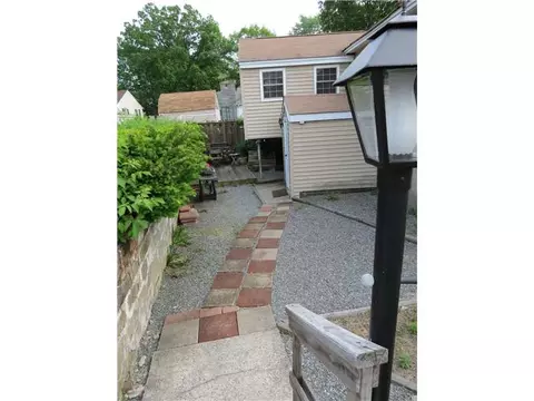 62 Louise St, Woonsocket, RI 02895 photo 14