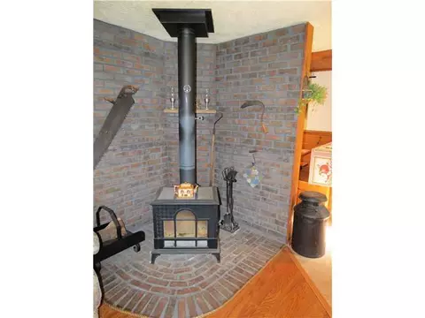 62 Louise St, Woonsocket, RI 02895 photo 5
