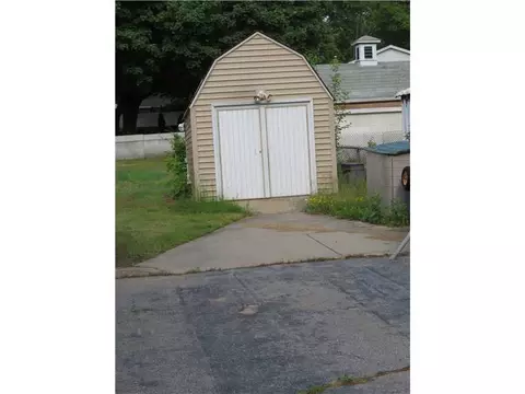 62 Louise St, Woonsocket, RI 02895 photo 15