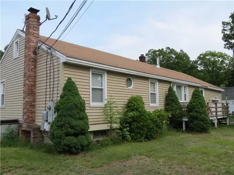 62 Louise St, Woonsocket, RI 02895 photo 1