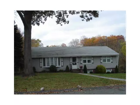 45 Algonquin St, Warwick, RI 02888 photo 1