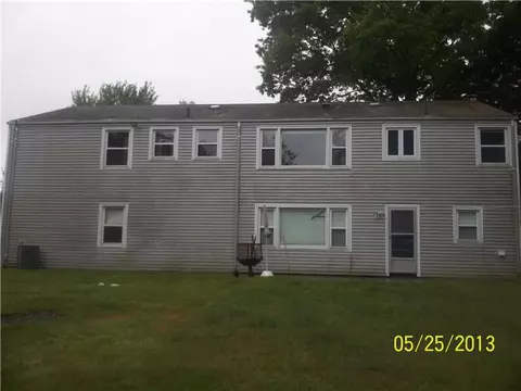 45 Algonquin St, Warwick, RI 02888 photo 3