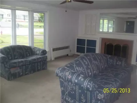 45 Algonquin St, Warwick, RI 02888 photo 5