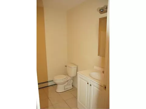 23 Fairview Ave, Westerly, RI 02891 photo 9