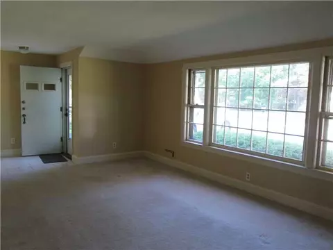 41 Parkview Ave, Warwick, RI 02888 photo 3
