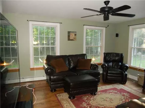 500 Cooper Hill Rd, Mapleville, RI 02839 photo 7