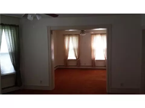 40 E Barrows St, Cumberland, RI 02864 photo 4
