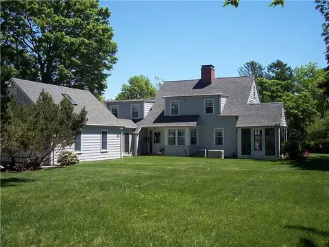 1253 Warwick Neck Ave, Warwick, RI 02889 photo 21