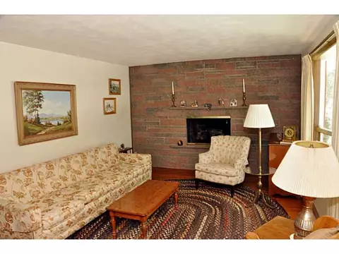 69 Forestdale Dr, Cumberland, RI 02864 photo 13