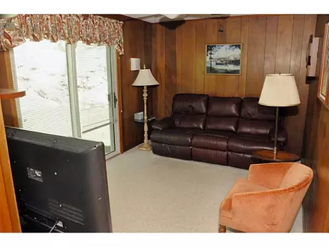 69 Forestdale Dr, Cumberland, RI 02864 photo 17