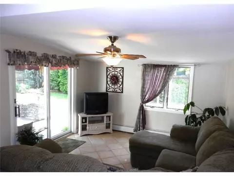 60 Audubon Rd, Warwick, RI 02888 photo 12