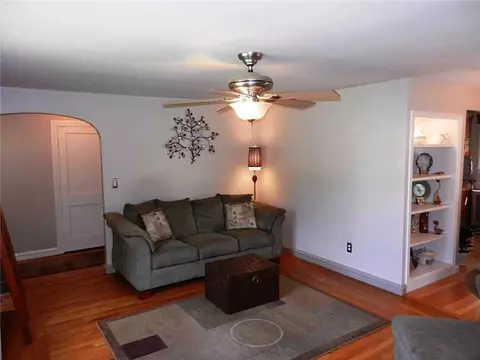 60 Audubon Rd, Warwick, RI 02888 photo 4