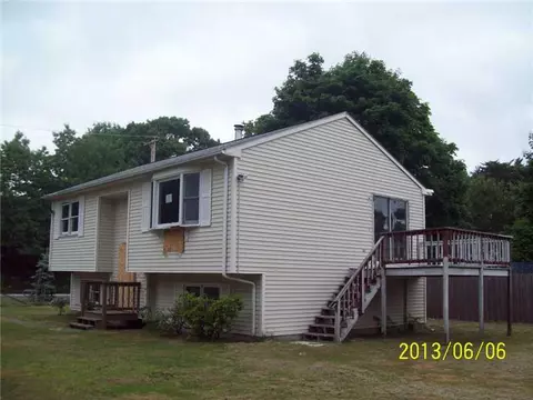 2 Edith St, Coventry, RI 02816 photo 2
