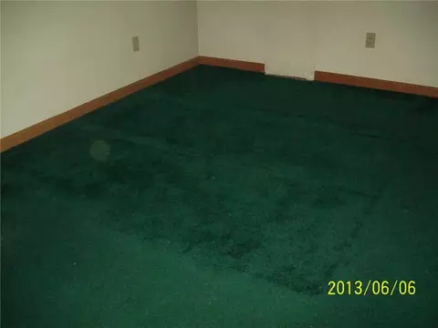 2 Edith St, Coventry, RI 02816 photo 6