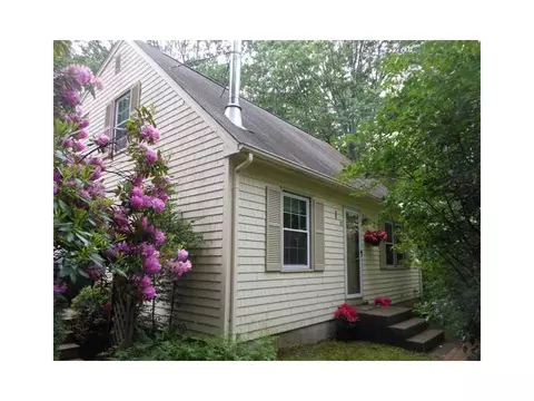 10 Tarbox Dr, Exeter, RI 02822 photo 2