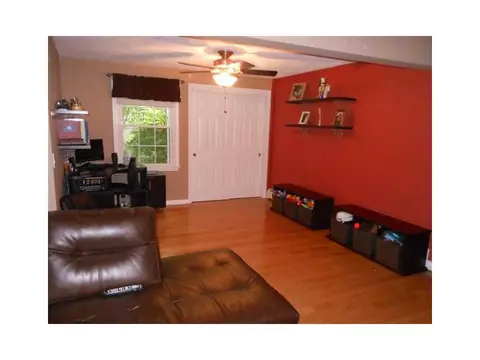 10 Tarbox Dr, Exeter, RI 02822 photo 7