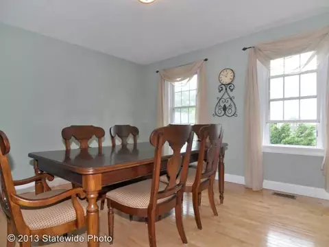 25 Virginia St, Fall River, MA 02720 photo 12